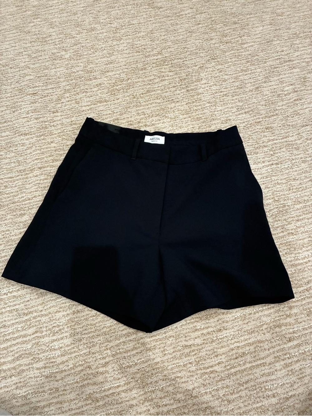 Aritzia NWT Black High-Rise Tailored Women's 5” Shorts